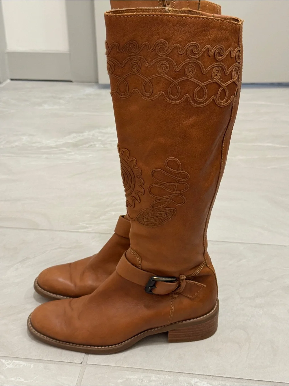 Apepazza tall cognac